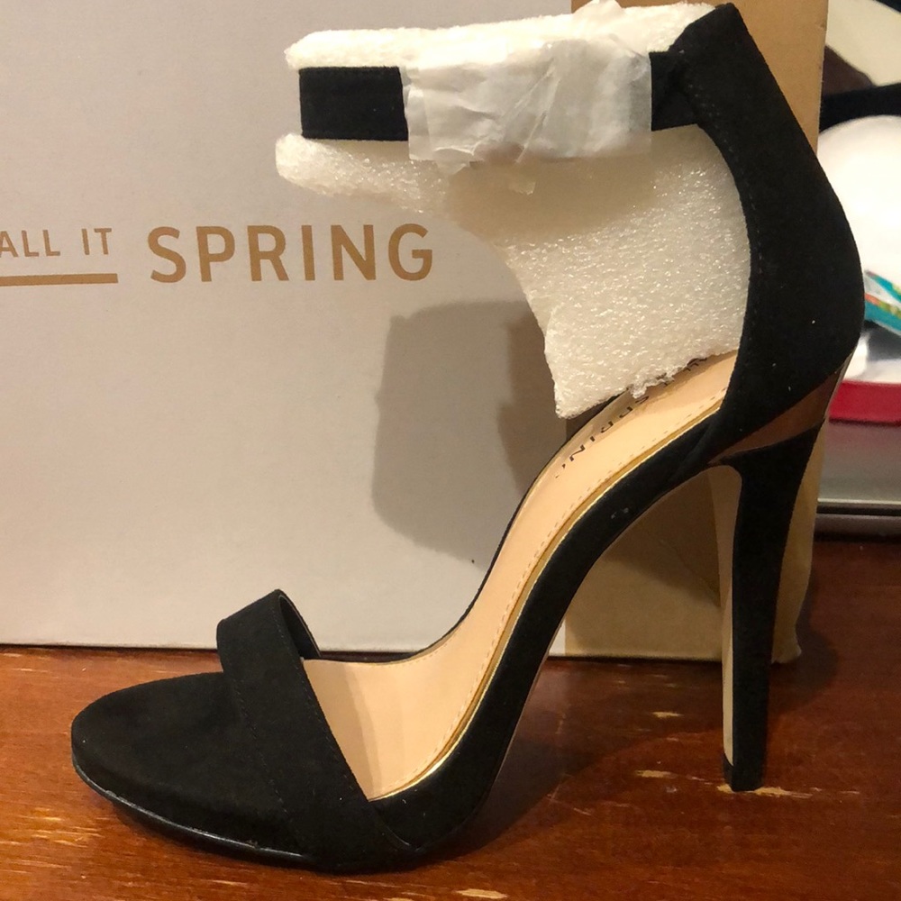 Sandal high heel